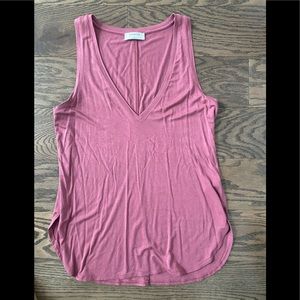 Aritzia Babaton V Neck Tank - Size Small